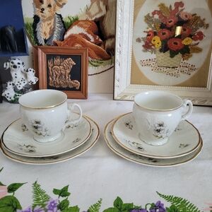 Vintage "Blossom" Teacup, Saucer & Snack Plate by Bernadotte Czechoslovakia 2